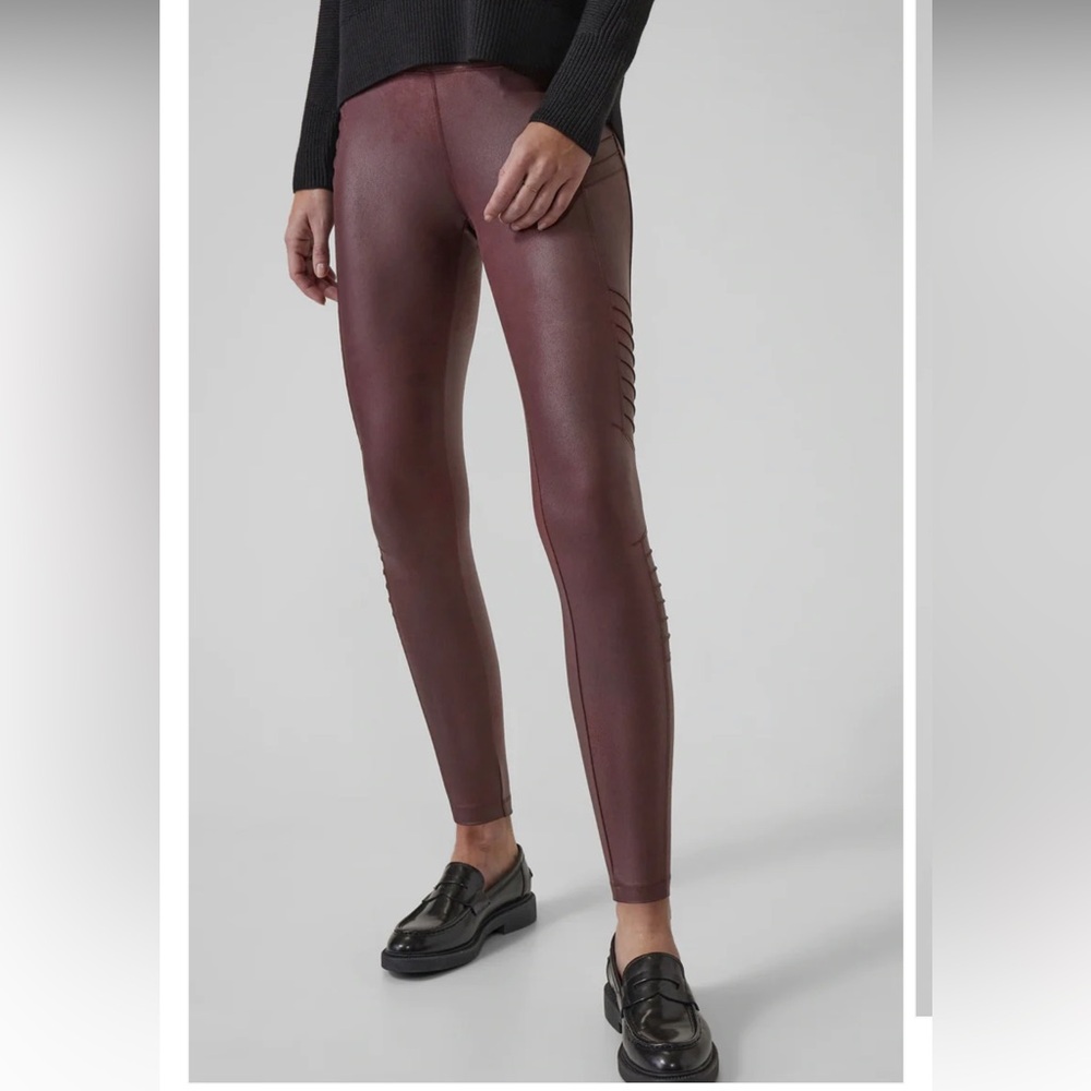 NWT Athleta Delaney Gleam Moto Tight in Decadent Chocolate. Size small.